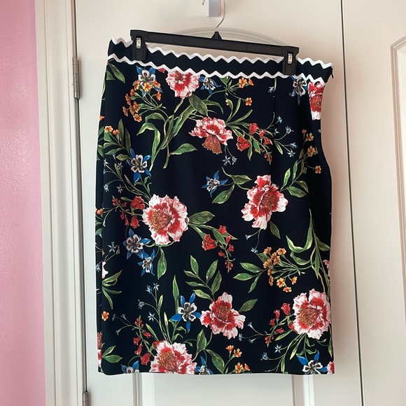 RACHEL Rachel Roy Dresses & Skirts - Rachel Rachel Roy Black Floral Pencil Skirt